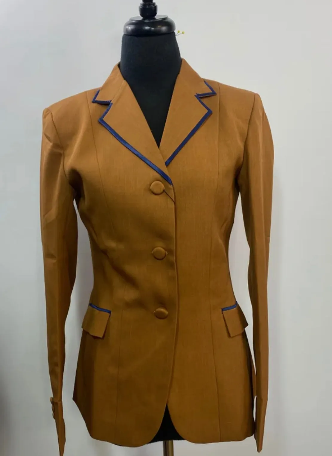 English Show Coat Tobacco with Navy