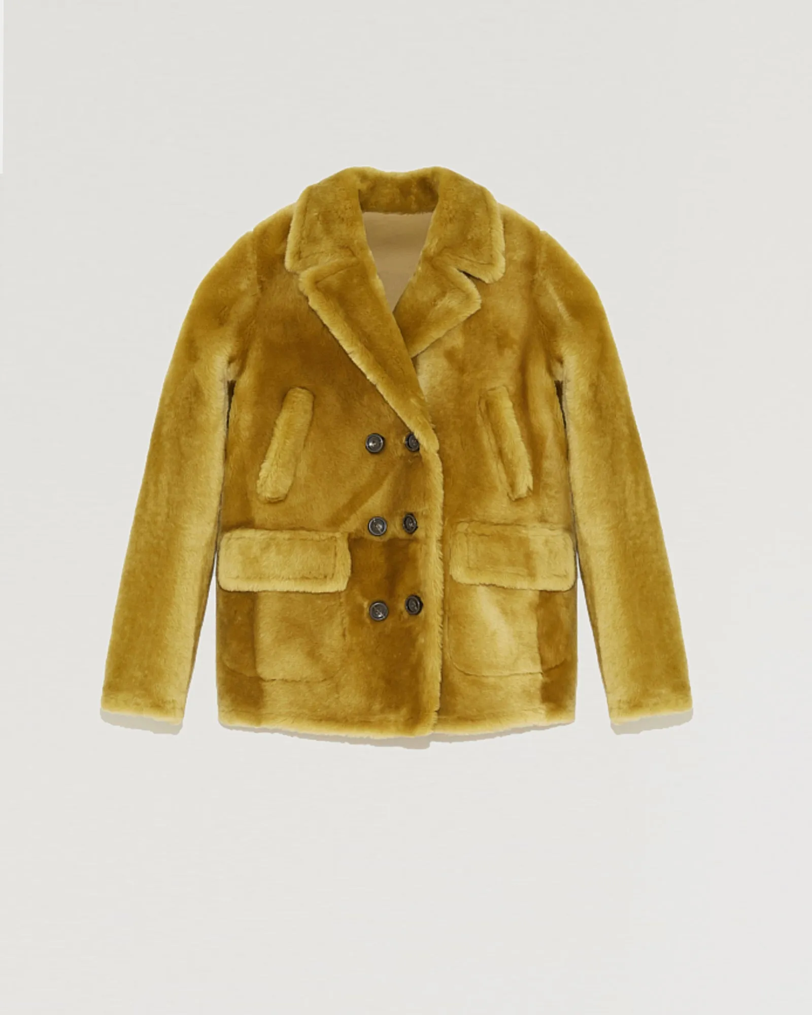 Jacket with pockets in shearling