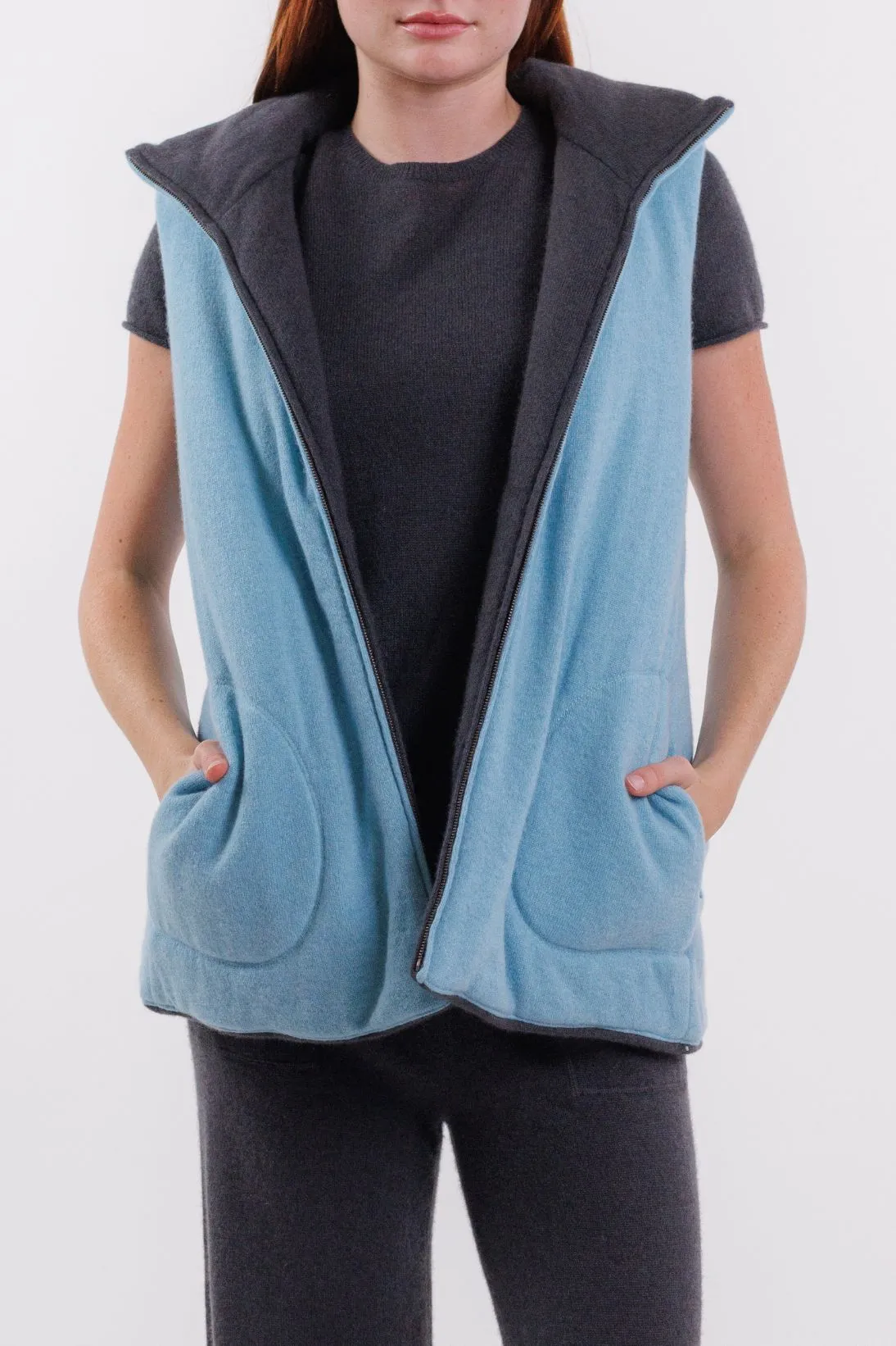 REVERSIBLE PUFFER VEST